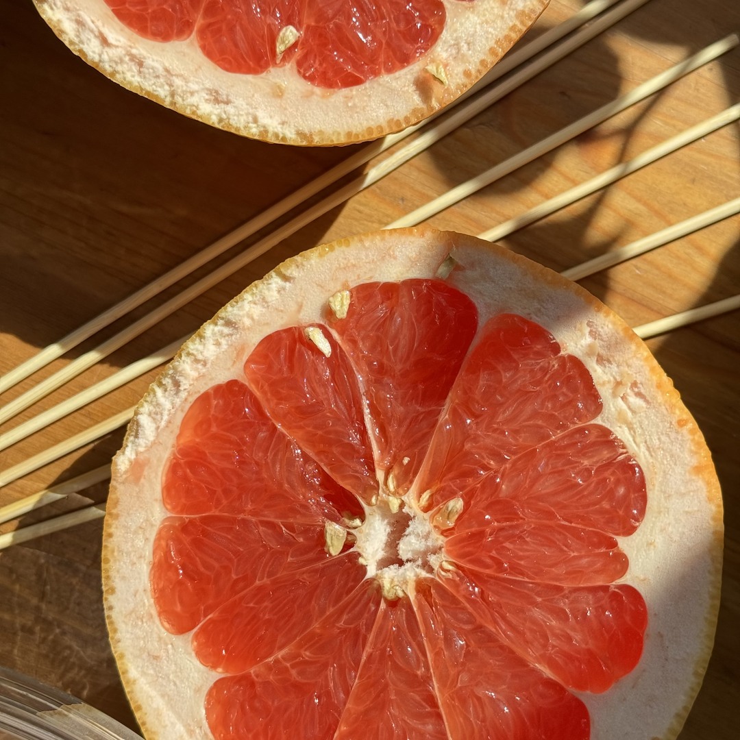 fresh grapefruit juice