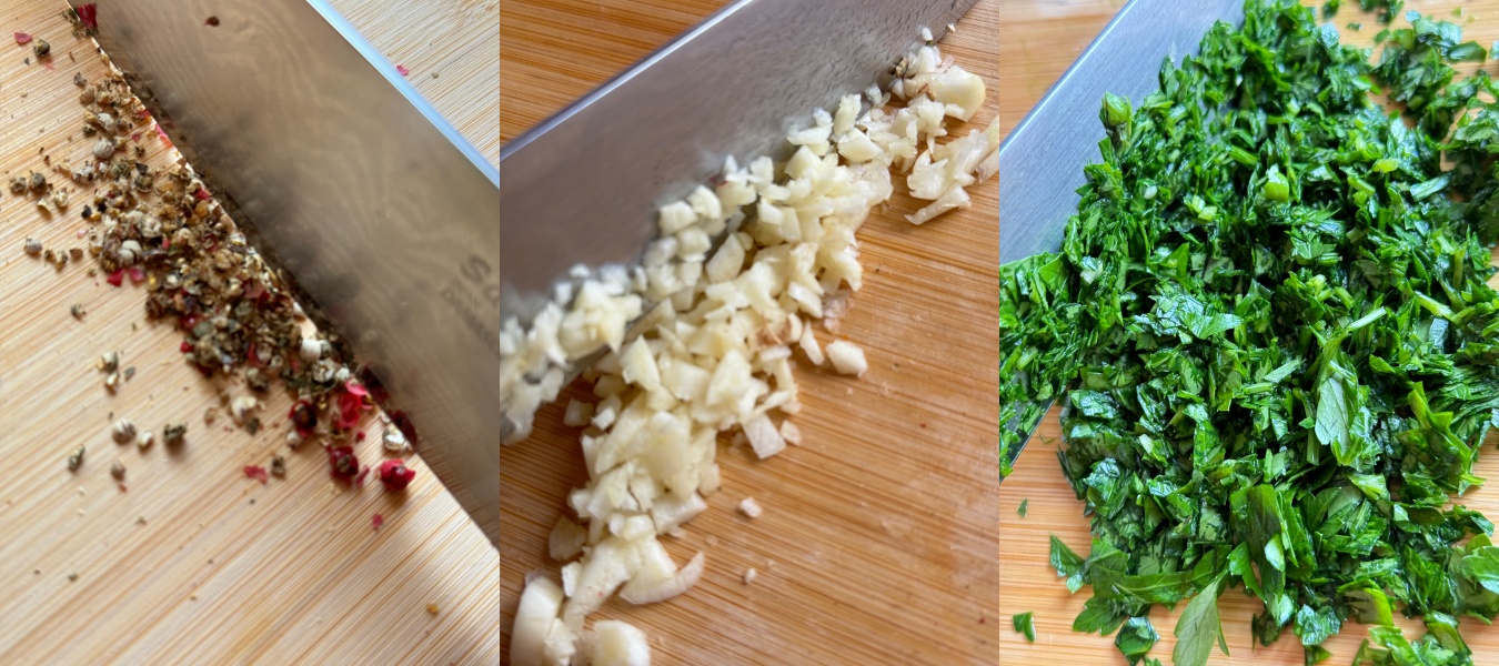 Chopped parsley, garlic, pepper