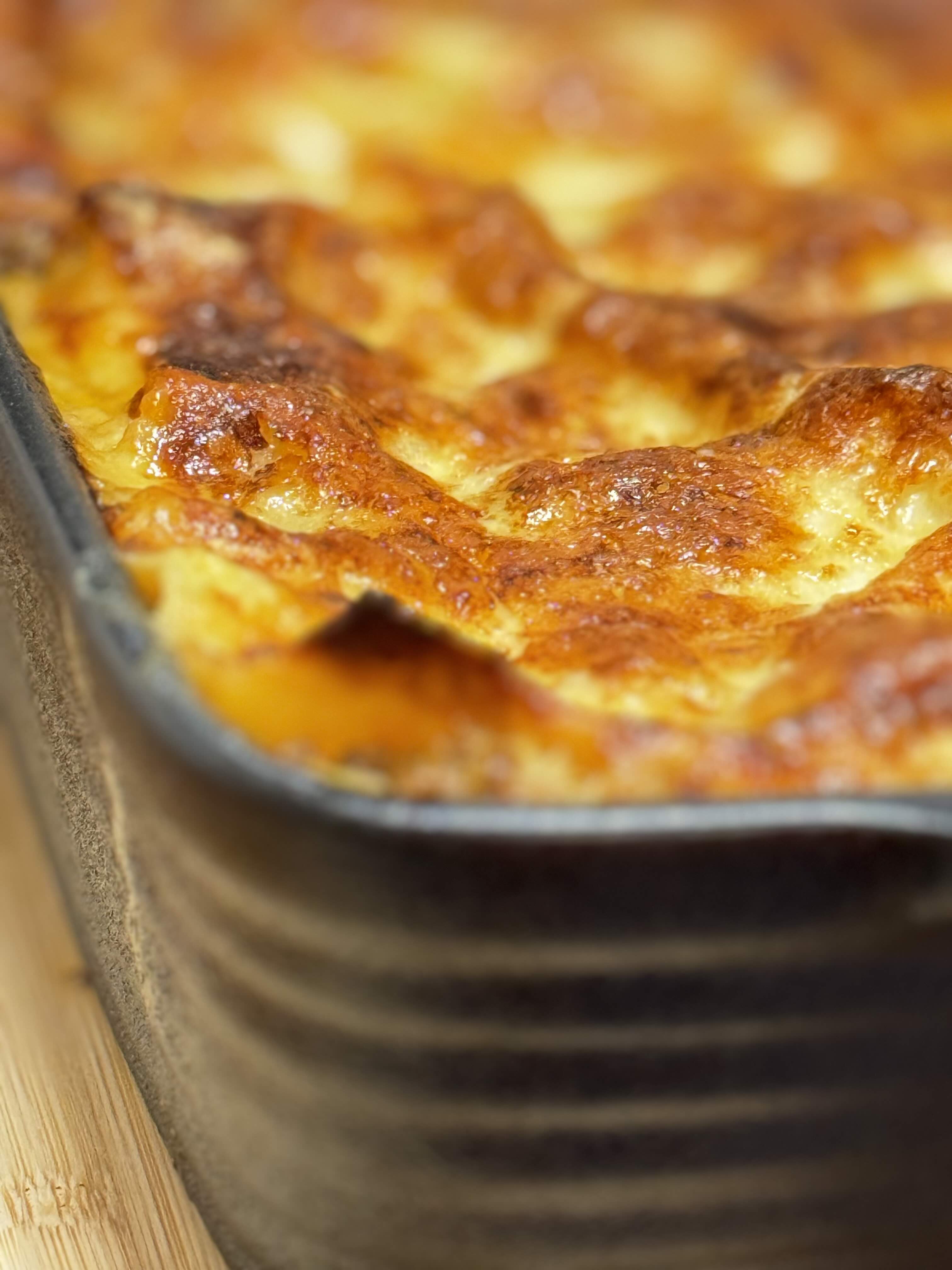 Hearty Homemade Lasagna with Ground Meat and Creamy Béchamel Sauce backed